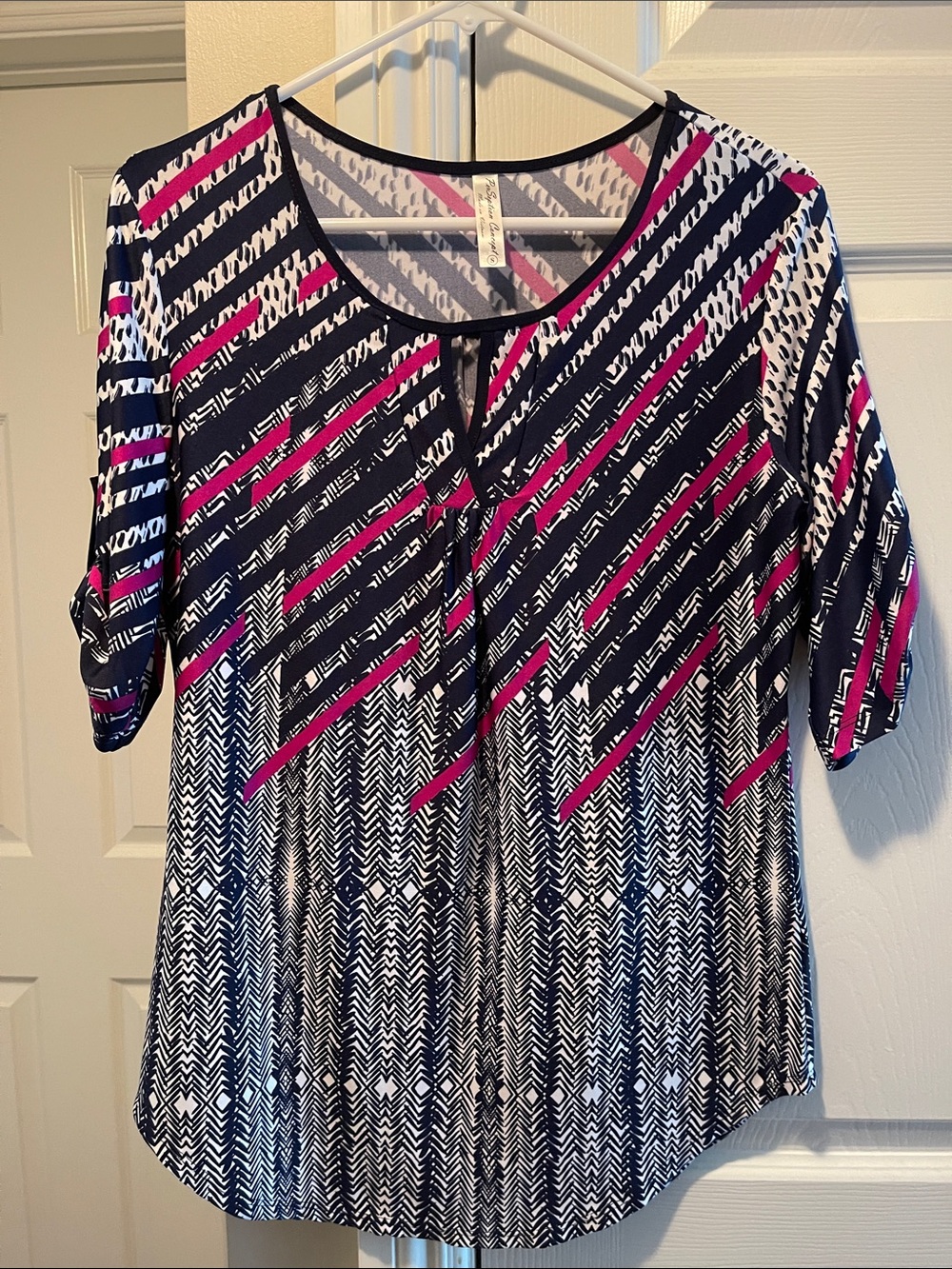 PerSeption Concept Navy, Magenta & White Diagonal Print Scoop Neck Tunic